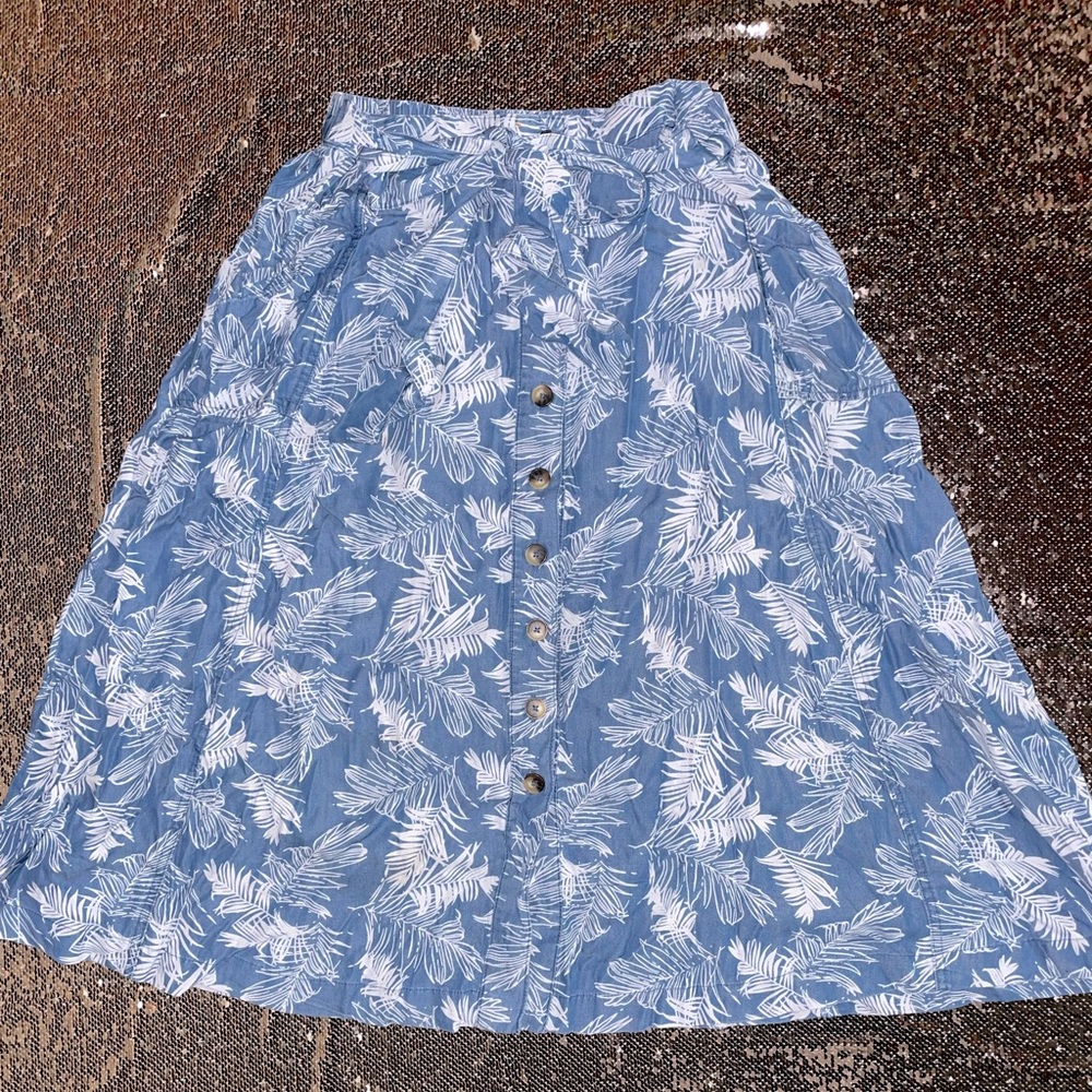 FAUX DENIM FLORAL SKIRT